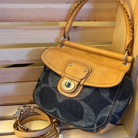 ✨ Coach Denim Willis Turnlock Crossbody | Legacy Lining | Rare - Picture 1 of 7